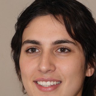Larissa T.